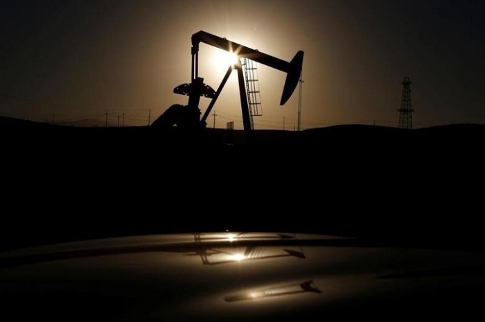 Azerbaijani oil price goes down 